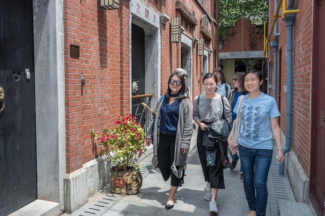 3-hour Morning/Afternoon Tea Tasting on Maliandao Street & Dimsum - Vegetarian option and how to plan your appetite