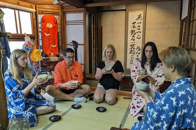 A Unique Antique Kimono and Tea ceremony Experience in English - Miyagawa Tokusaburo Shoten: A tea ceremony in a quieter Kyoto corner