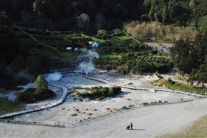 Adventure in the Furnas, with volcanoes, lagoons and tea plantations - Terra Nostra Park Hot Springs: Relax, But Time Your Expectations