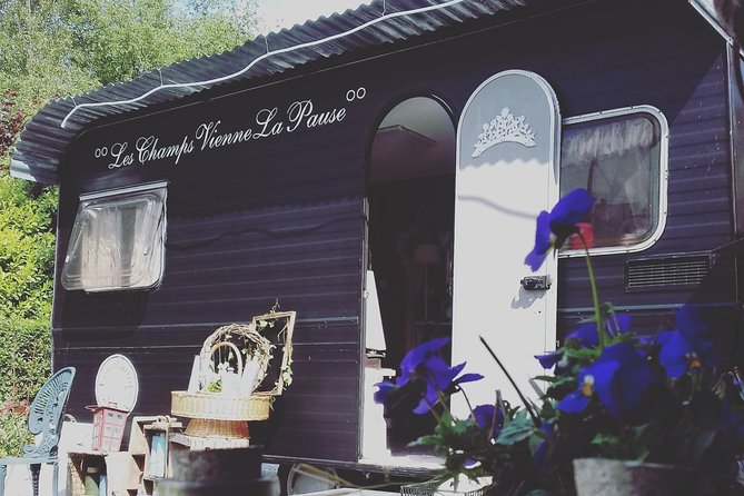 Afternoon tea in the Shabby Caravan - Shabby Caravan Tea Near Arras: The Idea Behind the Experience