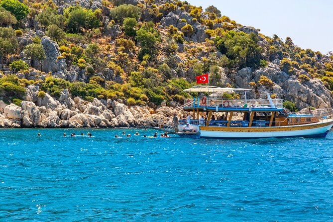 Antalya: Old Town Walking Tour incl. Turkish Tea and Baklava - Stop 4: HIdIrlIk Kulesi Break and the View-First Pause