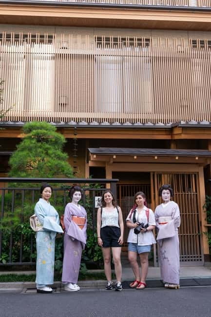 Asakusa: Geisha Performance and Tea House Experience - Asakusa’s Ozashiki Tea House: What the 75 Minutes Feel Like