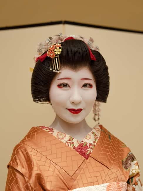 Asakusa: Geisha Performance and Tea House Experience - Photo Keepsake and Leaving With Something Tangible