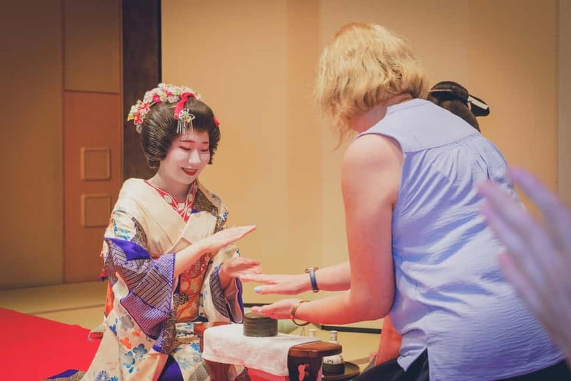 Asakusa: Geisha Performance and Tea House Experience - Meet Geiko Chizuru and Maiko Tamaaki: The Part Where Questions Matter