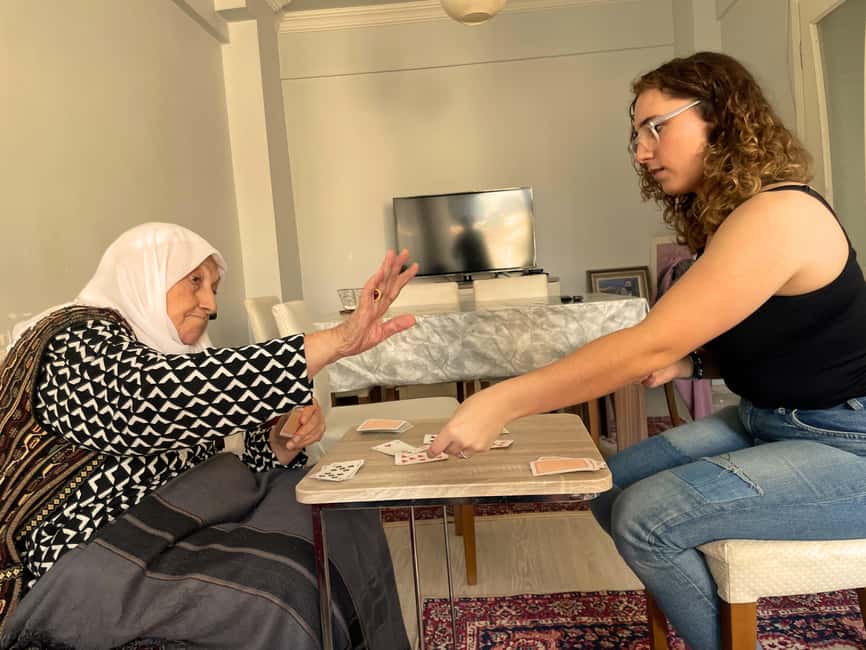 Card Game and Afternoon Turkish Tea with Local Grandma - More than a card game: the point is the household