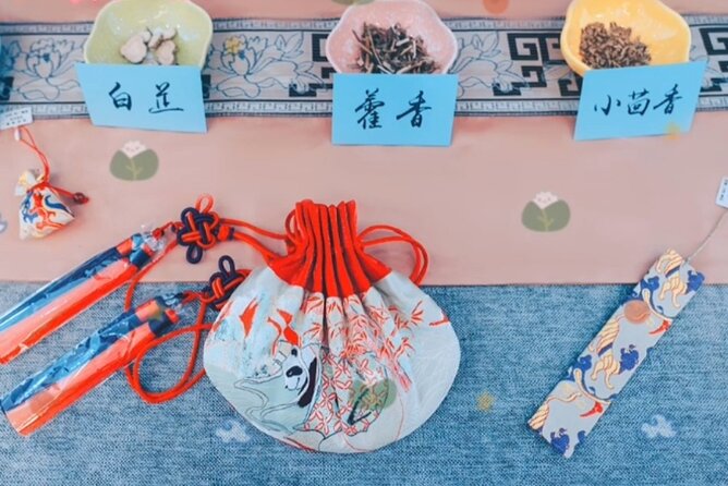 Chengdu-Create your OWN Cultural souvenir-With TEA and Snacks - Price and Timing: Is $40 Worth It?