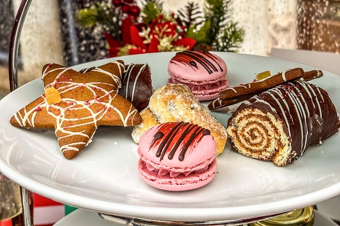 Christmas Lights Afternoon Tea Bus Tour - How the Christmas Lights Afternoon Tea Tour Works (and Why It’s Worth Your Time)