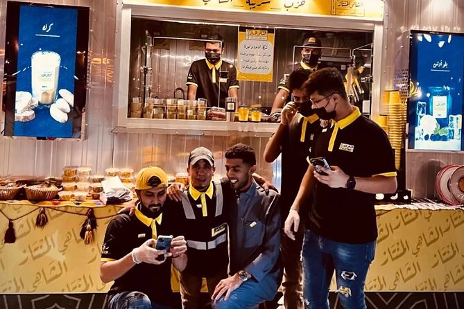 Coffee and Tea Party in Aljadidah - Arabic Coffee: Serving Meaning and How to Drink It