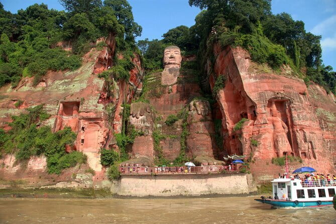 Day tour Chengdu Panda Base Leshan Giant Buddha with local Lunch - Key highlights at a glance