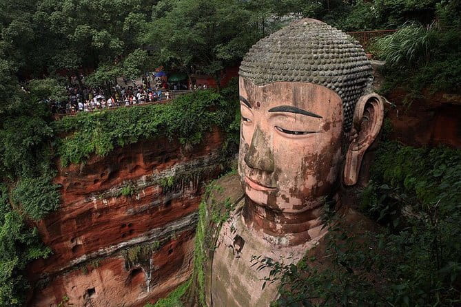 Day tour Chengdu Panda Base Leshan Giant Buddha with local Lunch - Who should book this day tour (and who should skip)