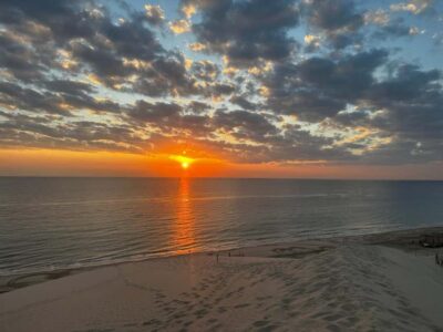 Doha: Sunset desert tour with Camel Ride, Inland Sea & Tea - Pickup from Doha and the ride into the dunes
