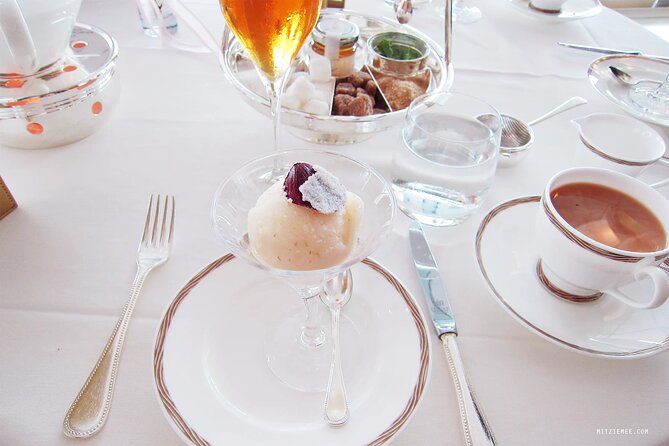 Dubai Afternoon High Tea in the Iconic Burj Al Arab with Transfer - Special occasion timing: how to maximize your high-tea session