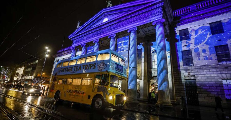 Dublin: Christmas Lights Festive Bus Tour with Afternoon Tea - Afternoon tea on board: what’s included and why it feels worth it