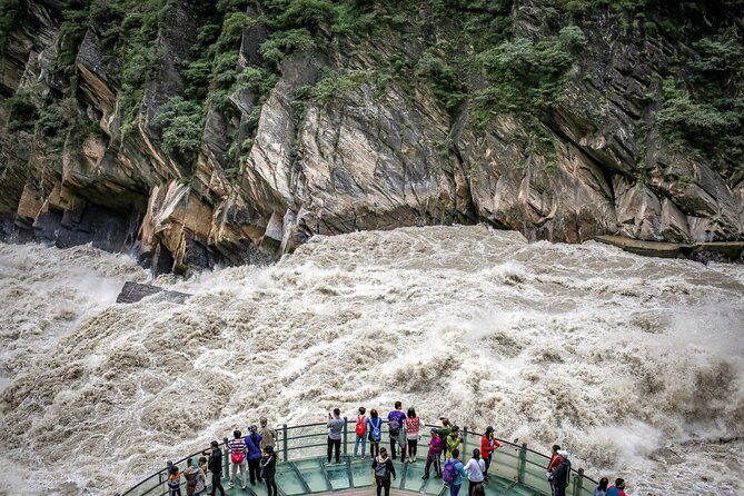 Eat Your Way Through Yunnan's Tea & Horse Road, from Dali to Lijiang, 8-day Trip - Tiger Leaping Gorge overnight: gorge views, plus your choice of hike length