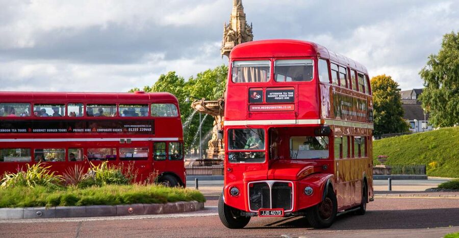 Edinburgh: Vintage Bus Tour with Afternoon Tea or Gin - Meeting Point at Waterloo Place: A Straightforward Start