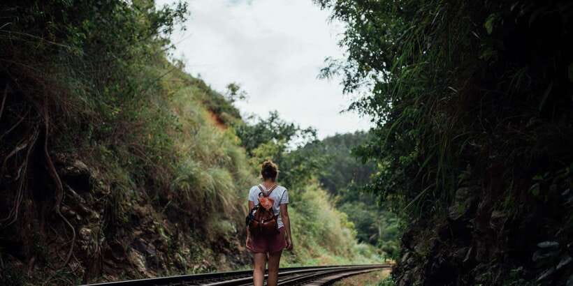 Ella: Tea Factory, Train, and Nine Arch Day Tour with Pickup - Ravana Waterfall first: big scenery, then an easy breather