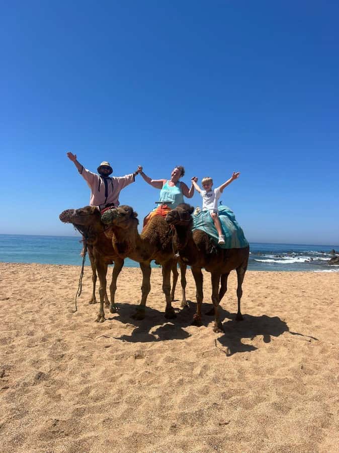 Exclusive Tangier Day Tour from Tarifa To Tanger with Tea - Languages, Walking Tour Style, and Who This Suits Best