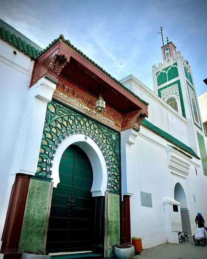 Exclusive Tangier Day Tour from Tarifa To Tanger with Tea - Tea Time in the Medina: A Small Break That Makes It Work