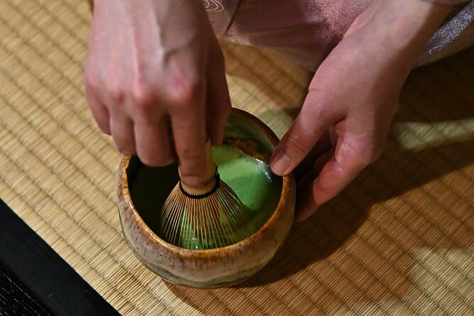 Experience a tea ceremony in an authentic tearoom, in Kyoto! - The sweets and matcha: tasting Kyoto, not just drinking tea
