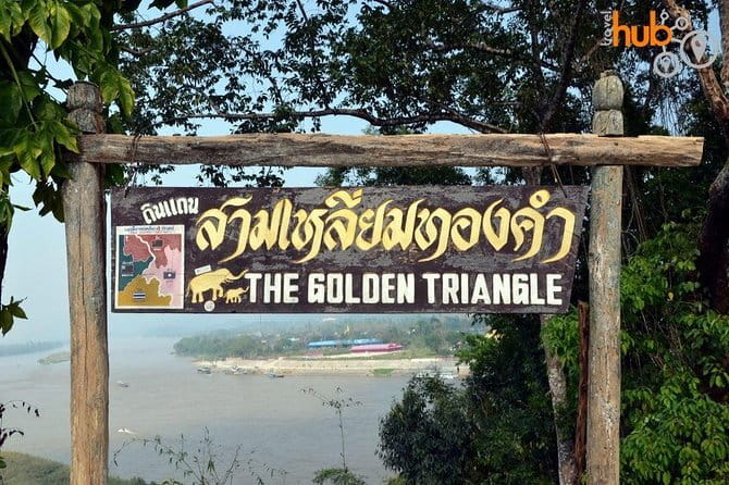From Chiang Rai: 3 Temples, Golden Triangle Tour, Tea Plantation - Long Neck Karen Village: Cultural Visit Done at the Right Speed