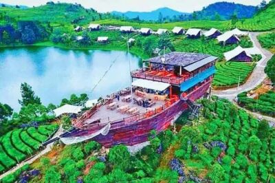 From Jakarta : White Crater , Pinisi Lake , Tea Plantation - Kawah Putih crater: bluish-white lake, acidic ground, and cold air