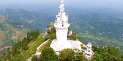 From Negombo: Ambuluwawa Tower & Tea Factory,Kandy Day Trip - Ambuluwawa Tower: the views are the prize, but timing helps