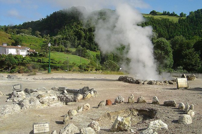 Furnas Volcano & Tea Plantation With Traditional Lunch, East Tour - Why this East São Miguel route feels like a greatest-hits playlist