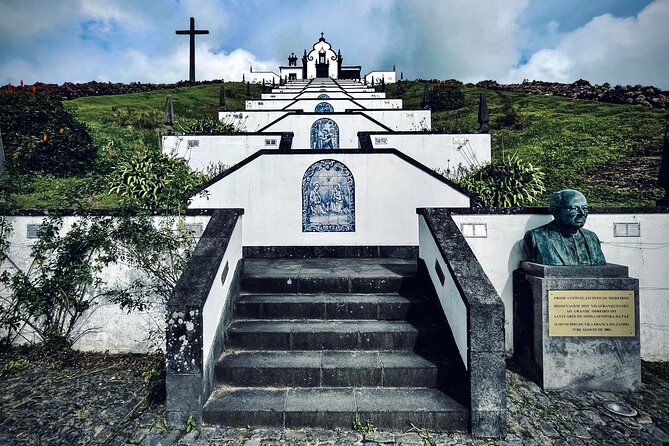 Furnas Volcano & Tea Plantation With Traditional Lunch, East Tour - Miradouro de Santa Iria and Pico do Ferro: the view stops that set the mood