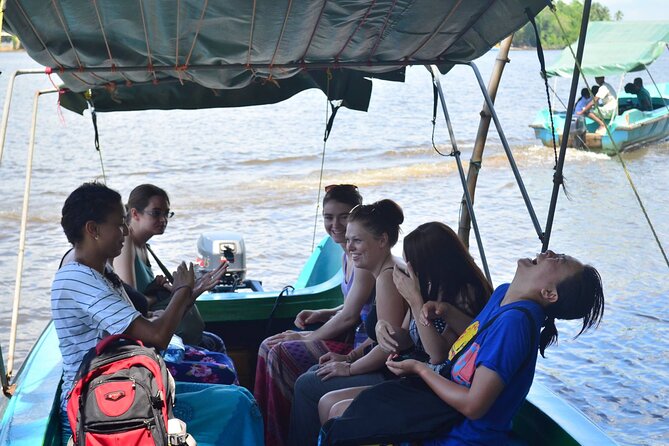 Galle Day Tour with River Safari, Tea Plantation & Sea Turtle - Lunch, Bottled Water, and the Style of Service That Actually Helps