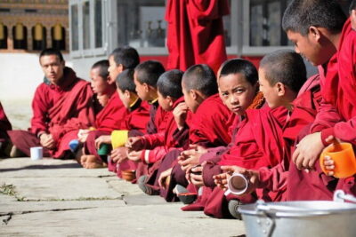 Guided Tour to Palampur-Monasteries, Temple & Tea Gardens visit - Chamunda Devi Temple: the spiritual Kangra stop in plain view