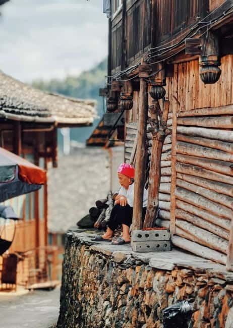 Guilin Longji: Rice Terrace with Oil-Tea Demo & Zhuang Lunch - Hike or Cable Car: Reaching the Longji Terrace Viewpoint