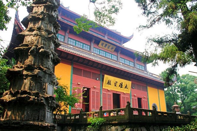 Half-Day Hangzhou Private Tour with Green Tea Village and Lingyin Temple - Private door-to-door pickup keeps the day stress-free