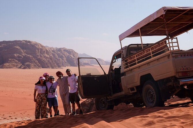 Half day Jeep Tour in Wadi Rum incl. water and Bedouin tea - Why a half-day Jeep loop makes sense in Wadi Rum