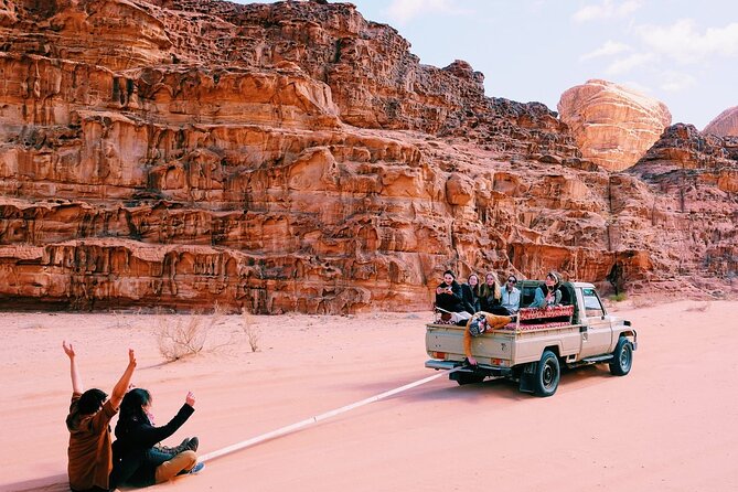 Half day Jeep Tour in Wadi Rum incl. water and Bedouin tea - What to bring and what to expect physically