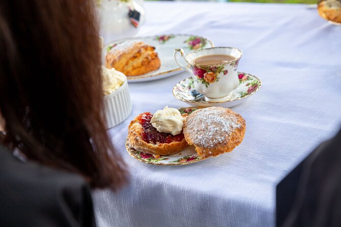 Half Day Living Legends tour with Devonshire Tea - Should you book the Half Day Living Legends tour with Devonshire Tea?