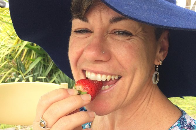 Half Day Sea Kayak Tour from Batemans Bay with Morning Tea - Morning Tea on a Secluded Beach: Why This Break Matters
