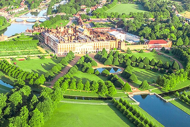 Hampton Court Guided Tour. Full day Access & High Tea - After the guide: full-day entry means you can explore at your pace