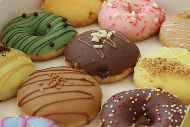 Handcrafted Donuts & Tea: Brighton's Artisan Sweet Treat Tour - Stop 5: Brighton Pavilion for big royal vibes and Grade I drama