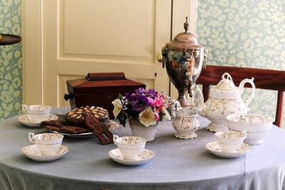 High Tea At The Atrium Restaurant, Imperial Hotel, New Delhi - The Atrium Restaurant: where high tea becomes part of the atmosphere