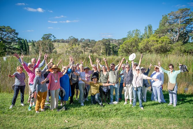 Honey Farm Tour. Morning Tea. Guided Tasting - Morning tea pairing: sourdough, leaf tea, or plunger coffee