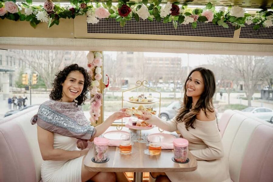 Houston: Tea Around Town® Afternoon Tea Bus Tour - Key things to know before you go