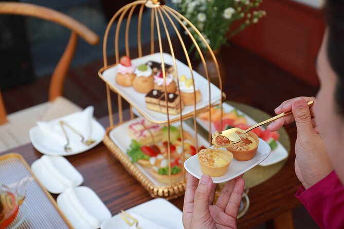Huong River Afternoon Tea Cruise Tour Along Hue City - Thien Mu Pagoda Pause: The Best Photo Stop