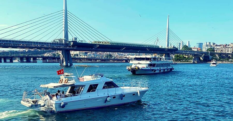 İstanbul: Bosphorus Private Yacht Cruise with Tea and Coffee - Private Bosphorus Cruise in 2 Hours: What Makes It Worth It