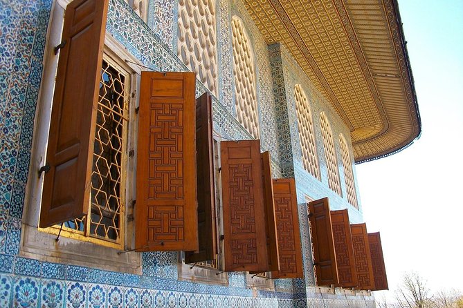 Istanbul Highlights: Guided Tour with Turkish Tea or Coffee - Istanbul in Four Hours: How the Tour Actually Works