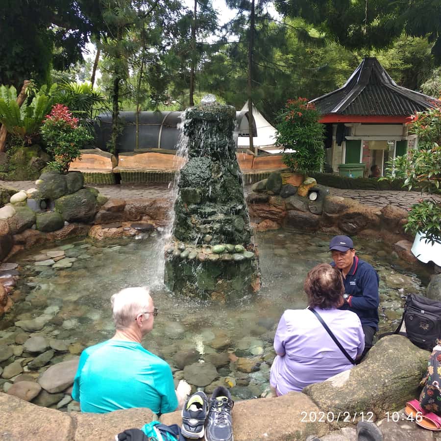 Jakarta :Volcano, HotSpring, Tea Factory, RiceField, &Coffee - Sari Ater Hot Spring: sulfur-rich foot soak reset