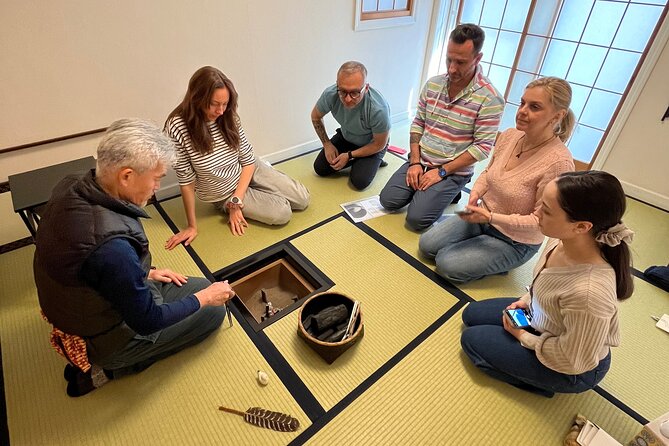 Japanese Sweets Making & Tea Ceremony in Yokohama, suburban Tokyo - The tea ceremony in tatami: learning what a guest actually does