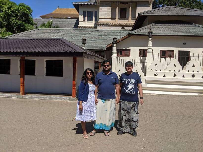 Kandy & Pinnawala & Tea Factory Full Day Tour From Negombo - Kandy’s Sacred Tooth Relic: Where Practical Planning Matters