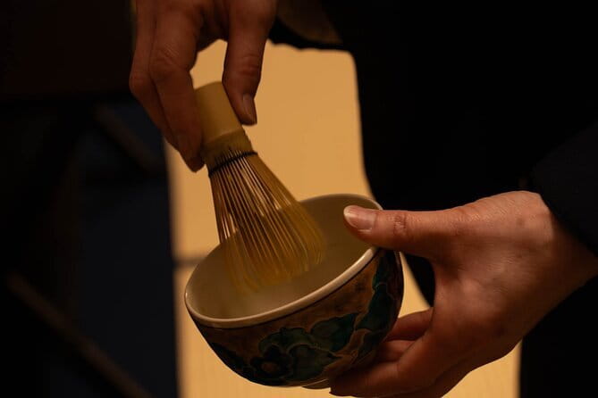 Kenrokuen Tea Ceremony Experience in Kanazawa - Sitting Comfortably: The Standing-Style Option Is a Real Help