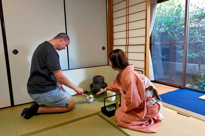 Kyoto near Fushimiinari Wagashi making&Small Group Tea Ceremony - What makes the English instruction feel natural