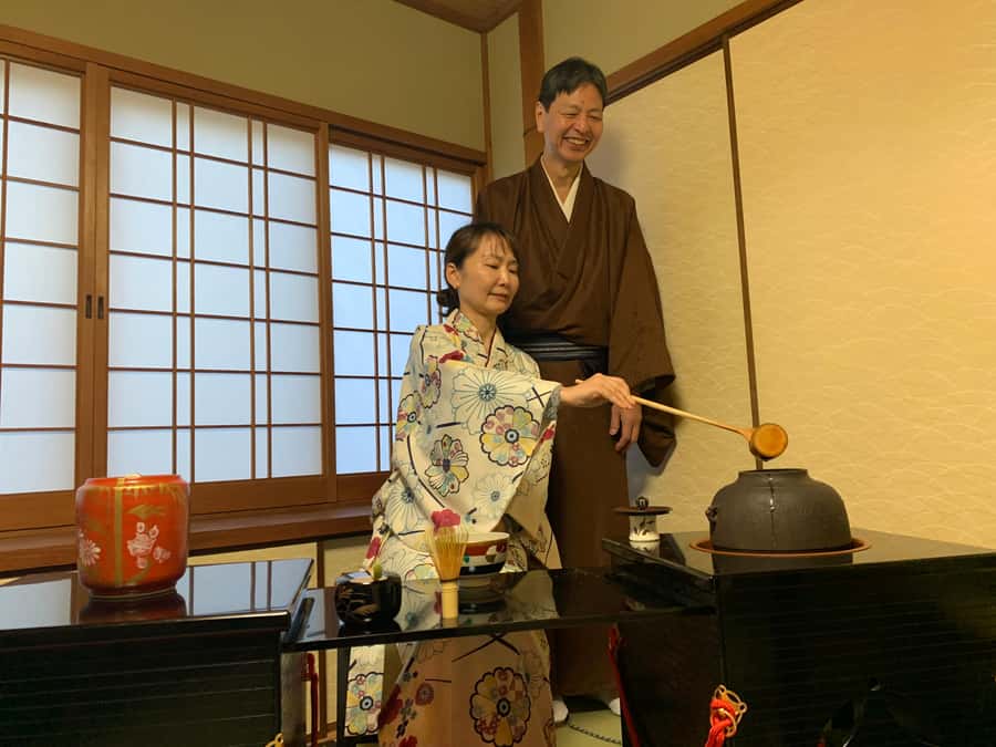 Kyoto Ninenzaka: Tea Ceremony in Old Townhouse with Chairs - Chairs, Stairs, and a 50-Minute Rhythm You Can Actually Keep